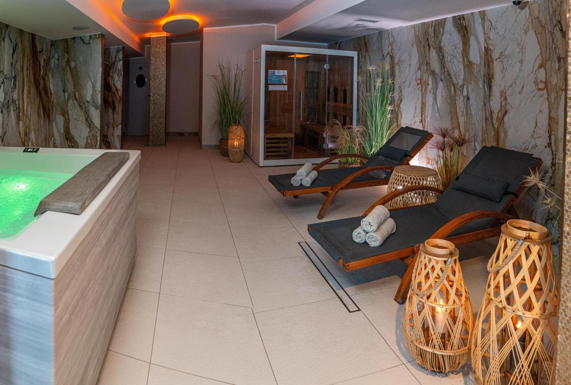 Hotel Szafir Jastrzębia Góra 외부 사진