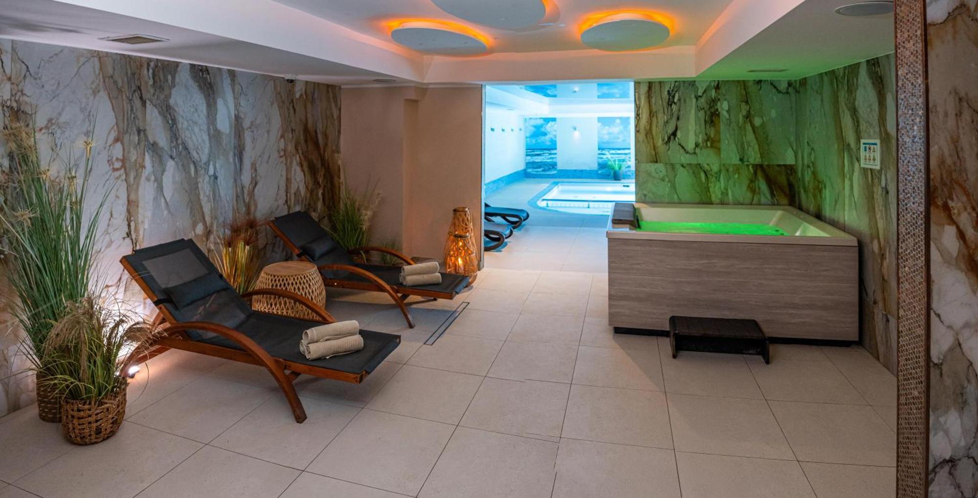Hotel Szafir Jastrzębia Góra 외부 사진
