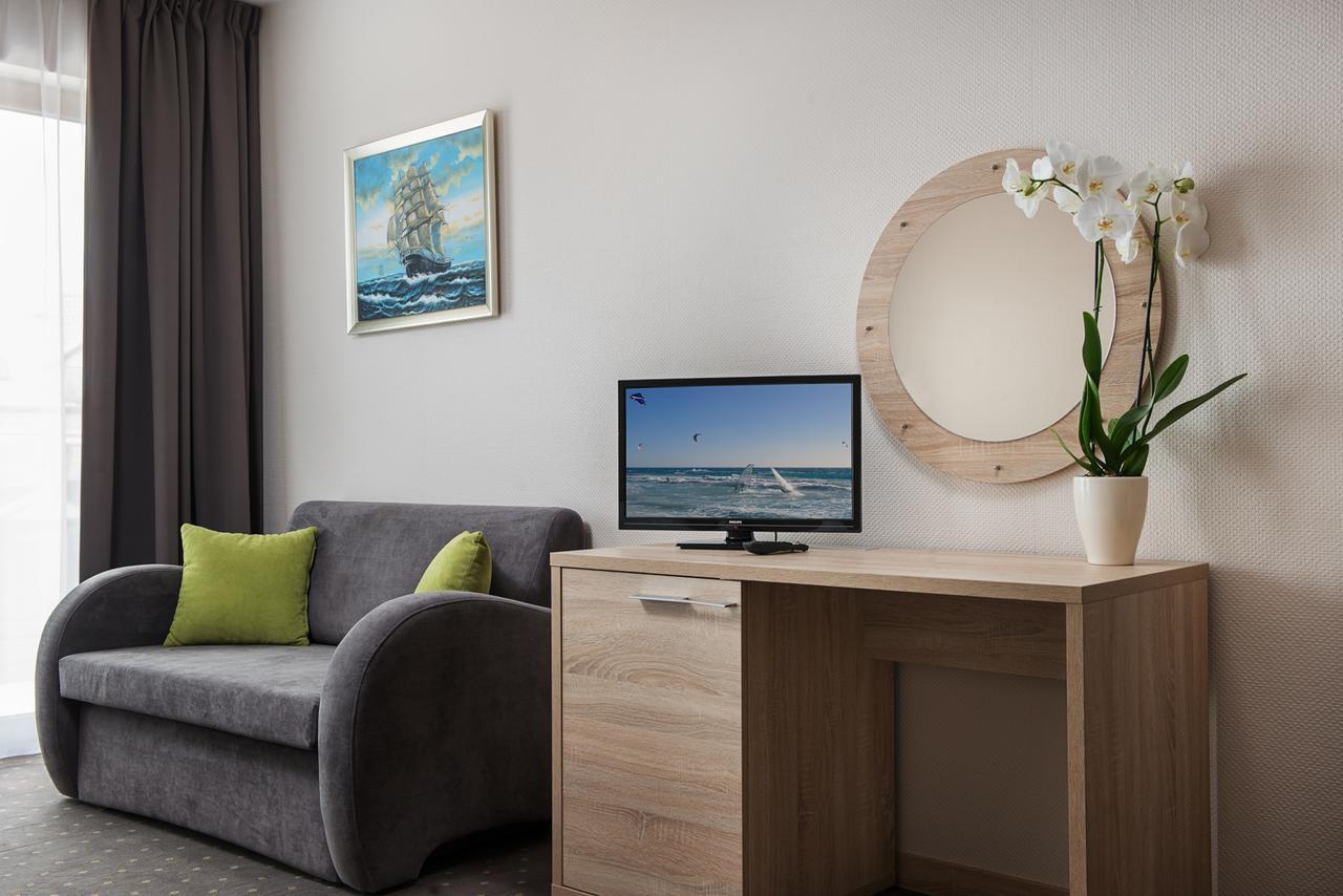 Hotel Szafir Jastrzębia Góra 외부 사진